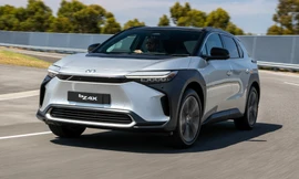 Kế hoạch xe điện của Toyota bị ảnh hưởng