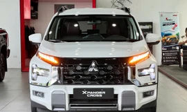 Loạt xe Nhật chạy đua giảm giá tháng cuối năm