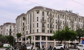 Hết thời 'đẻ trứng vàng', shophouse, biệt thự liền kề triệu đô đóng cửa im lìm 