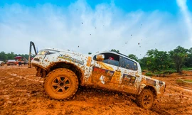 Dàn xe địa hình tranh tài tại giải đua ô tô off-road ở Hà Nội