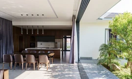 Căn nhà ngoại ô 'xoá nhoà' khoảng cách 3 thế hệ