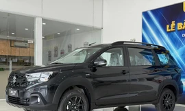 Mẫu xe Nhật 7 chỗ giảm giá xuống ngang sedan cỡ B