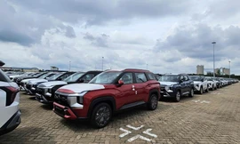 Lô xe Mitsubishi Xforce bản 7 chỗ đầu tiên về Việt Nam