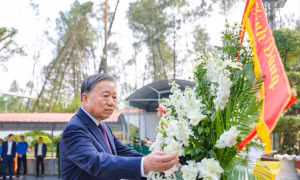 Tổng Bí thư Tô Lâm tri ân các tiền bối tiêu biểu của Đảng và các Anh hùng liệt sĩ tại Hà Tĩnh