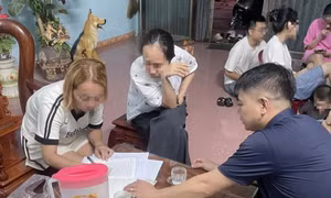 Giải cứu cô gái bị người lạ dụ dỗ sang Campuchia làm việc