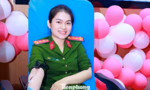 'Giọt máu hồng' từ những người lính cứu hỏa xứ Nghệ