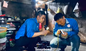 'Áo xanh' thắp sáng làng quê, lan tỏa yêu thương 
