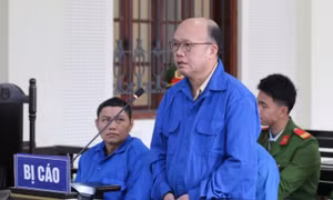 Cựu chủ tịch xã lĩnh án vì vận chuyển thuê ma túy 