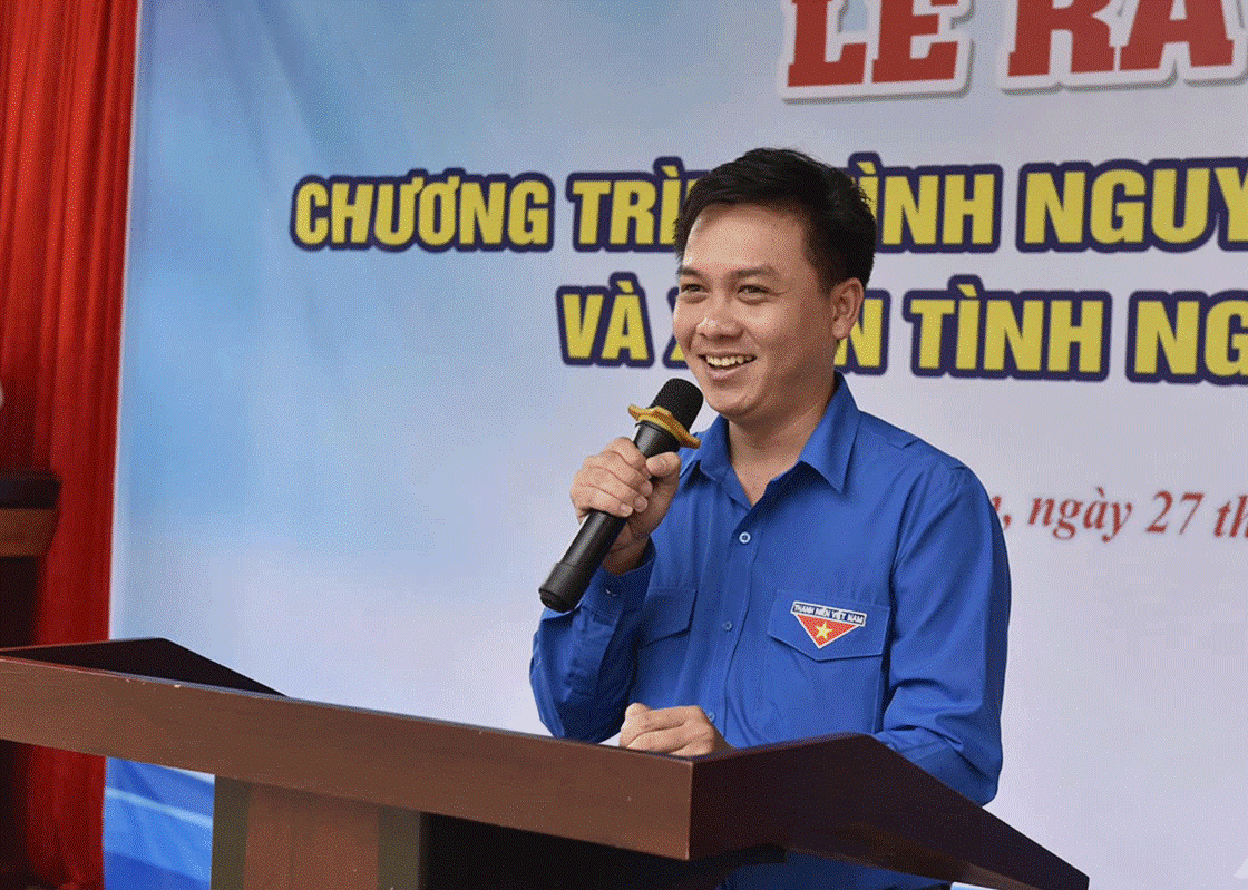 Anh Nguyễn Thành Luân - Phó Bí thư Thường trực Tỉnh Đoàn- Chủ tịch Hội LHTN Việt Nam tỉnh Tiền Giang phát biểu tại chương trình. Anh Nguyễn Thành Luân - Phó Bí thư Thường trực Tỉnh Đoàn- Chủ tịch Hội LHTN Việt Nam tỉnh Tiền Giang phát biểu tại chương trình.