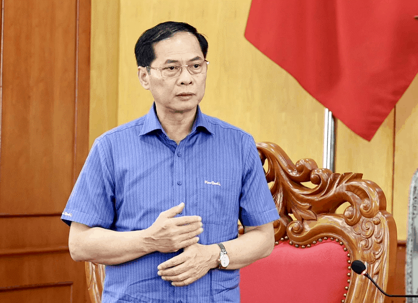 Phó Thủ tướng Bùi Thanh Sơn phát biểu chỉ đạo công tác phòng chống và khắc phục bão lũ trong buổi làm việc với lãnh đạo tỉnh Lạng Sơn, chiều 11/9. Phó Thủ tướng Bùi Thanh Sơn phát biểu chỉ đạo công tác phòng chống và khắc phục bão lũ trong buổi làm việc với lãnh đạo tỉnh Lạng Sơn, chiều 11/9.