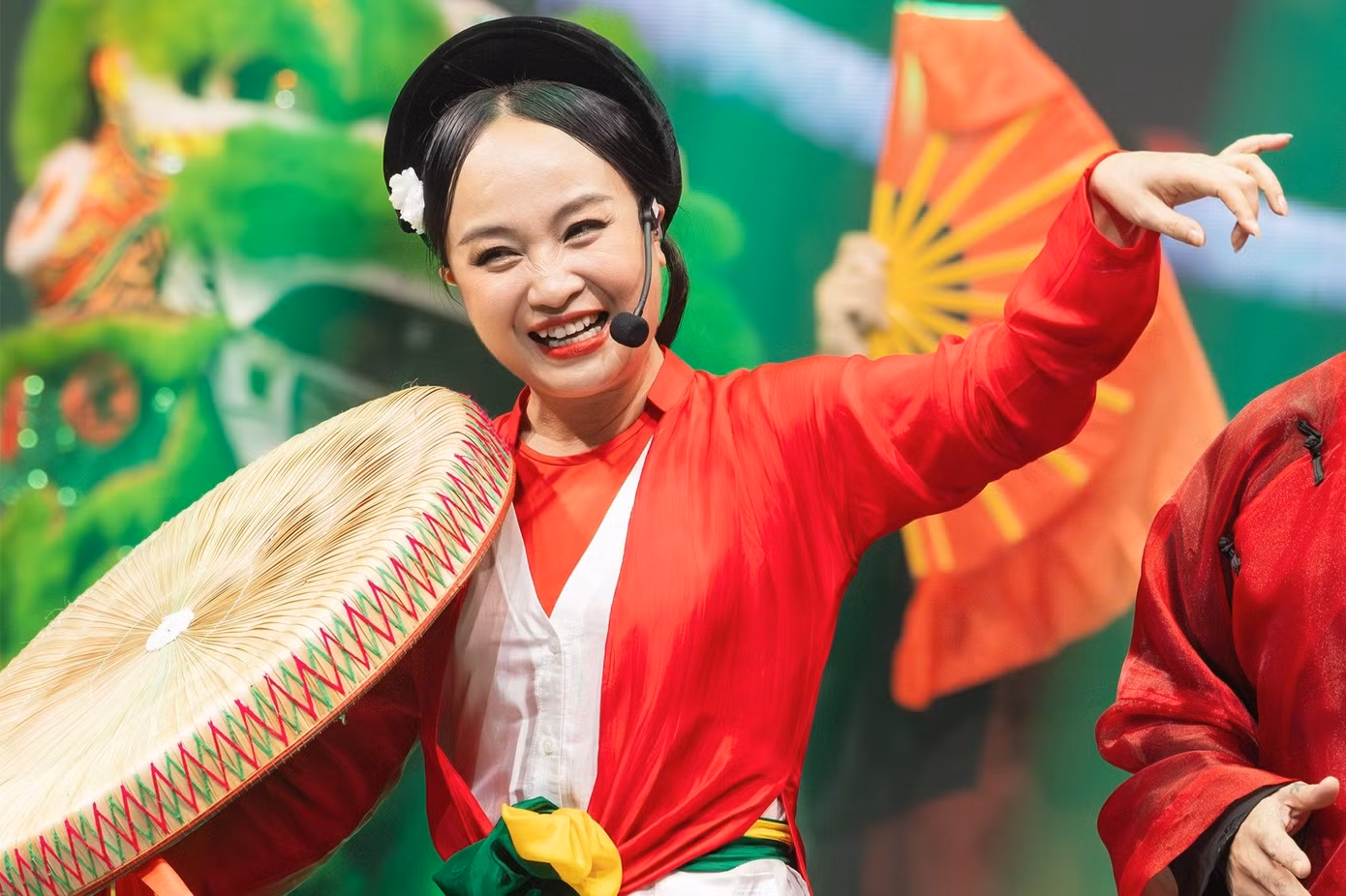 nsnd-thu-huyen-lam-gi-o-anh-trai-vuot-ngan-chong-gai-600.jpg