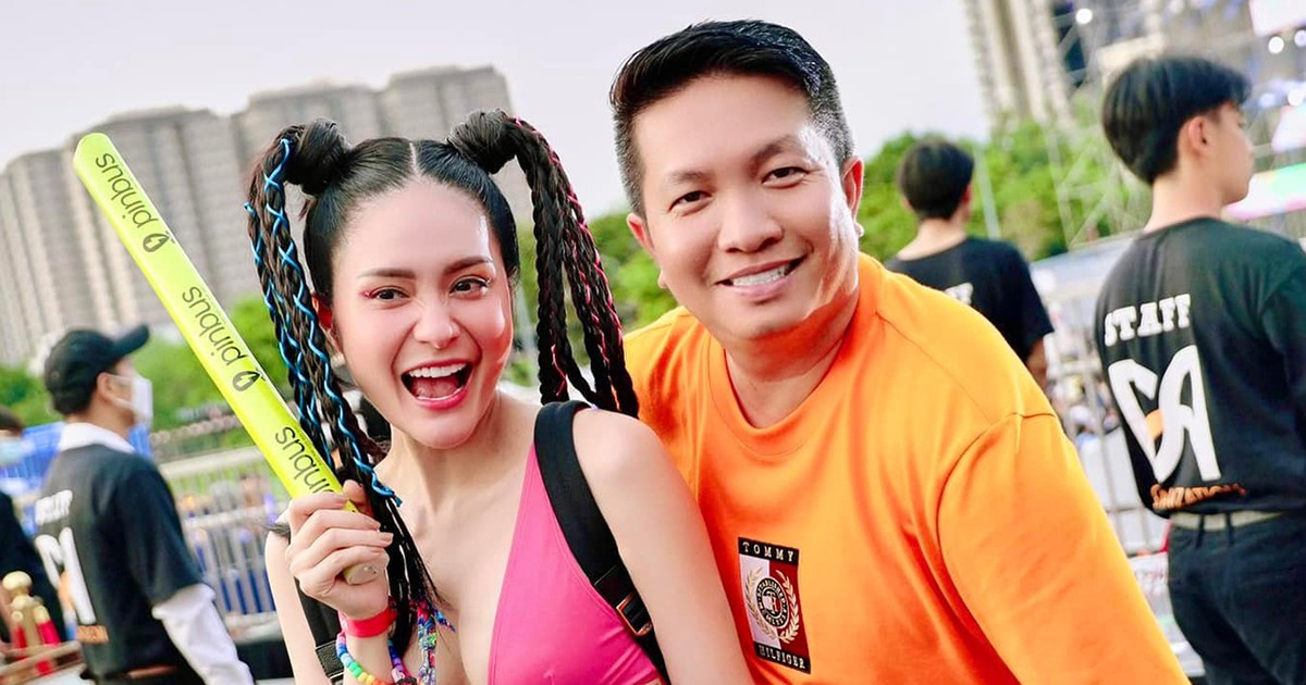 Sản phẩm do vợ chồng Đoàn Di Băng quảng cáo cũng bị đình chỉ lưu hành và thu hồi. doan-di-bang-la-ai-nu-ca-si-giai-nghe-thanh-phu-ba-sau-khi-lay-chong-dai-gia-1-1654832844.jpg