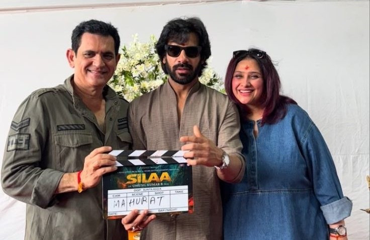 Ê-kíp phim Silaa chia sẻ ảnh tại buổi khai máy. harshvardhan-rane-sadia-khateeb-starrer-titled-silaa-karan-veer-mehra-turns-villain-for-omung-kumars-next-5-736x920-6493.jpg