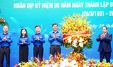Thủ tướng Phạm Minh Chính tặng hoa chúc mừng 95 năm Ngày thành lập Đoàn TNCS Hồ Chí Minh