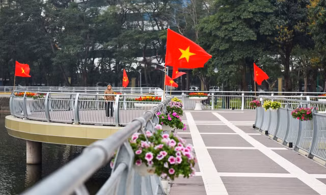 Hà Nội: Công viên Nghĩa Đô 'khoác áo mới' sau đầu tư gần 61 tỷ đồng