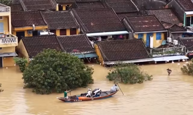  Thủ tướng yêu cầu đảm bảo an toàn cho dân, tập trung tìm kiếm người mất tích