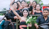 Cô dâu Ê Đê rước rể bằng công nông, rộn ràng cả buôn làng