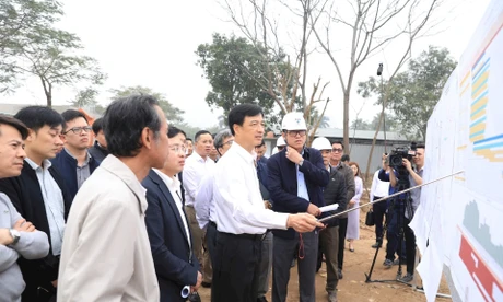 Bí thư Hà Nội: Không để tình trạng công trình 'gắn mác khẩn cấp nhưng triển khai kéo dài'