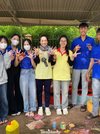 Mùa hè xanh đặc biệt của sinh viên tình nguyện nơi xã biên giới Đắk Lắk