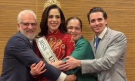 Bố Hoa hậu Hoàn vũ lên tiếng khi con gái bị dọa giết