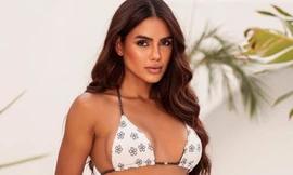 Cô gái trình diễn áo tắm đẹp nhất 