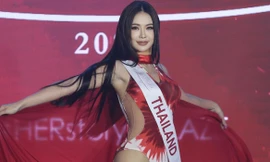 Á hậu Hòa bình Thái Lan bị chỉ trích phản cảm