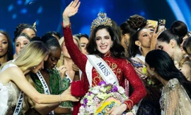 Nhiều thí sinh tố cáo Hoa hậu Hoàn vũ 