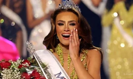 Hoa hậu Mỹ đệ đơn kiện 