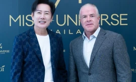 Ông chủ Hoa hậu Hoàn vũ kiện ông Nawat