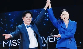 Ông Nawat hủy việc mua cổ phiếu Hoa hậu Hoàn vũ 