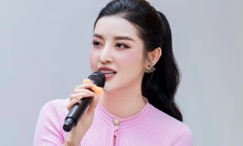 Huyền My: ‘Tôi sốc, bật khóc khi nghỉ việc MC’