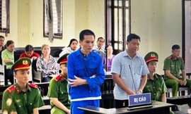 Bác sĩ cấp khống 54 giấy chứng nhận nghỉ việc hưởng bảo hiểm xã hội lĩnh 8 năm tù