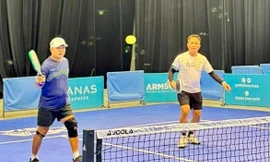 Hai tay vợt Việt Nam vô địch U.50 giải pickleball ở Malaysia