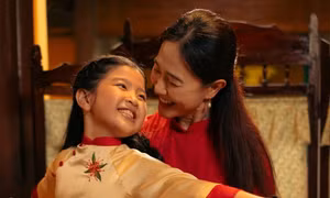 Lời mẹ dặn con gái đầy xúc động trong bộ phim Cảm Ơn Người Đã Thức Cùng Tôi