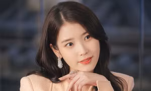 "Perfect Crown" còn chưa lên sóng, IU đã gây tranh cãi vì một cảnh hồi tưởng