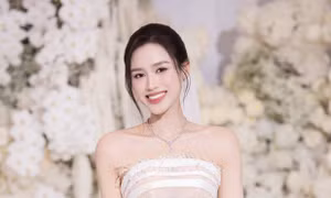 Netizen mong Hoa hậu Đỗ Thị Hà làm điều gì mà cô phải lên tiếng giải thích?