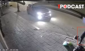 NÓNG 16/3: Xác minh được danh tính tài xế ô tô lao lên vỉa hè, tông gãy chân người phụ nữ rồi bỏ chạy
