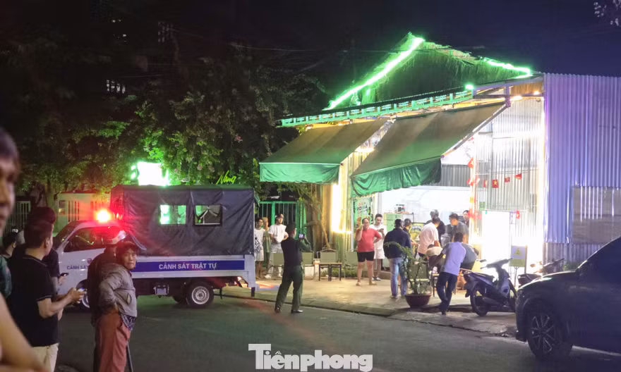 Người đàn bị ám sát bởi 5 phát súng 