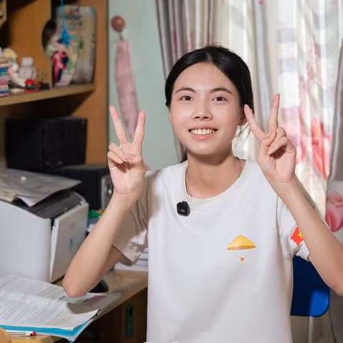 Thủ khoa toàn quốc Phạm Bích Phương sẽ trở thành tân sinh viên trường nào?