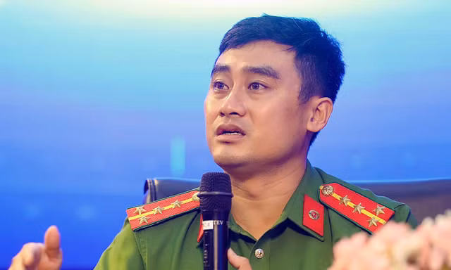 Chuyên gia mách nước cho bạn trẻ nhận diện và chống tin giả trong kỷ nguyên AI