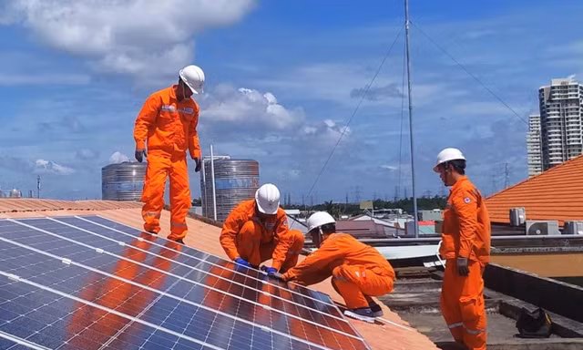Sở Xây dựng TPHCM lên tiếng việc người dân kêu bị 'làm khó' khi lắp điện mặt trời