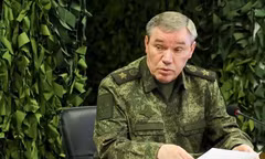 Nga tấn công tổng lực, Ukraine mất thành trì quan trọng ở Donbass 