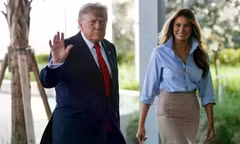 Tổng thống Mỹ Trump và Phu nhân Melania đi bỏ phiếu sớm
