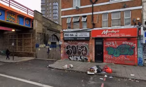 Bị phát hiện "treo đầu dê bán thịt chó", quán ăn Việt ở Anh buộc phải đóng cửa