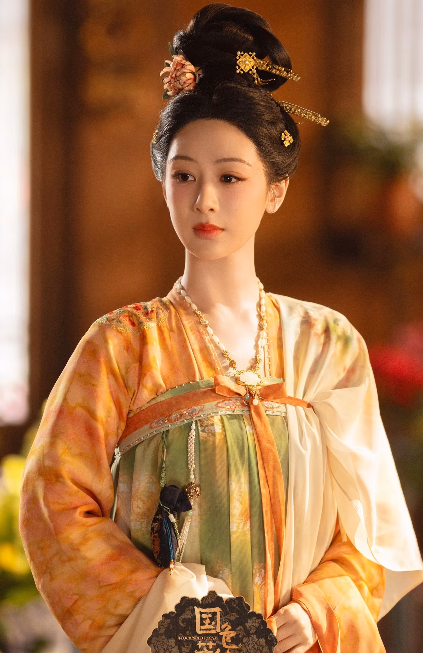 my-nhan-co-trang-7.jpg