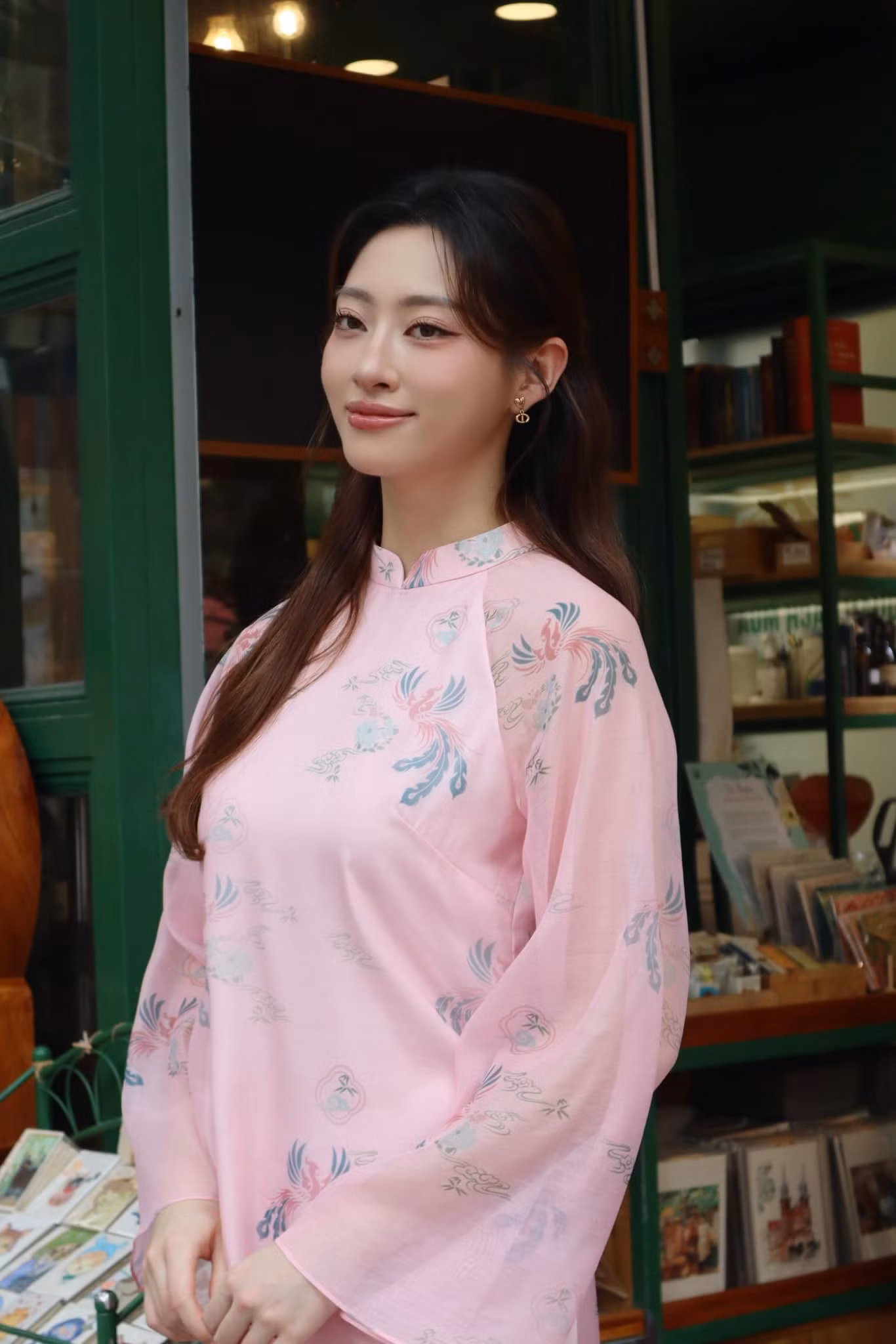 luong-thuy-linh-14.jpg