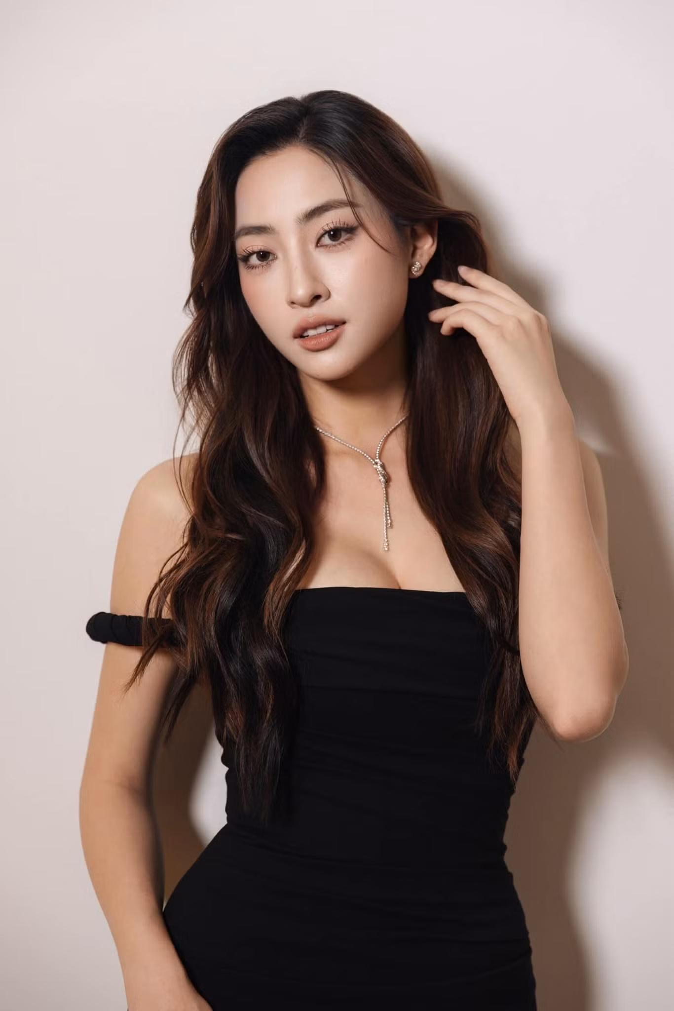 luong-thuy-linh-5.jpg