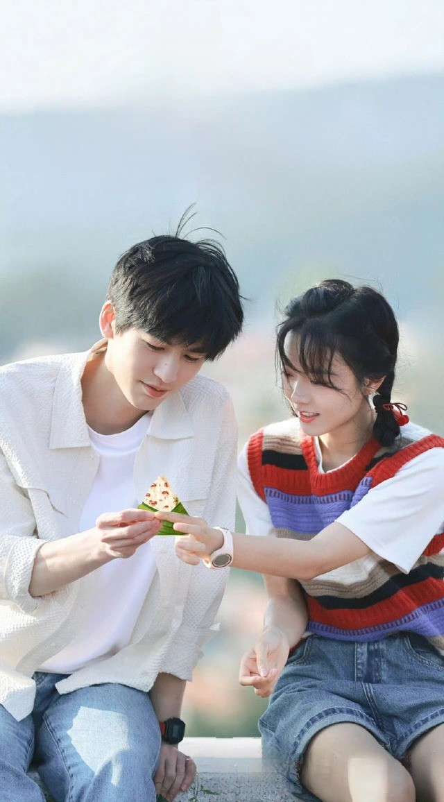 Anh Đào Hổ Phách càng phát sóng càng ít người xem. truong-lang-hach-5.jpg