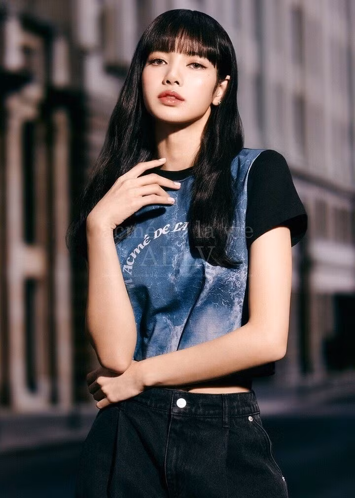 blackpink-lisa-for-acme-de-la-vi.jpg