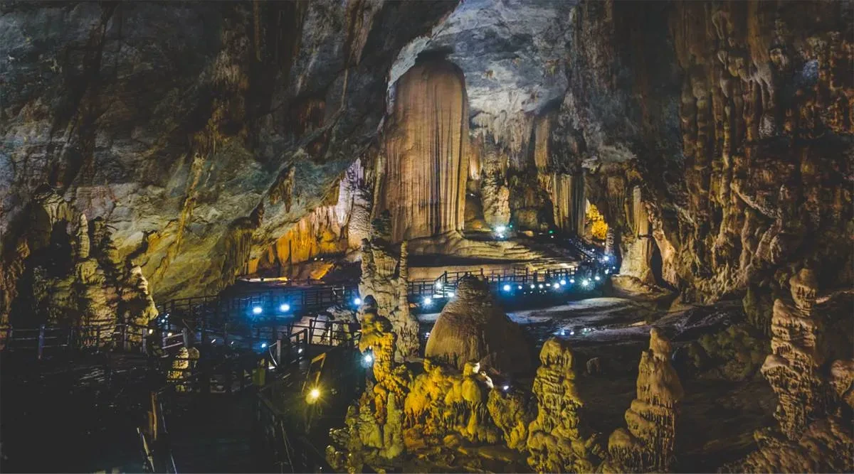 Mất điện kéo dài đe dọa hoạt động các khu du lịch trọng điểm Phong Nha - Kẻ Bàng